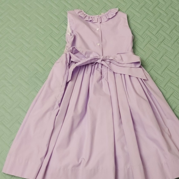 Little girls dress. Perfect for Easter - Picture 2 of 2